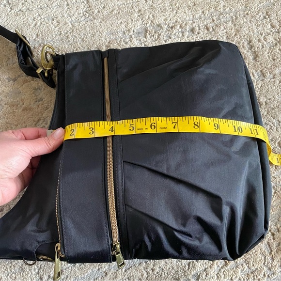 Travelon Anti Theft Signature 3 Compartment Crossbody Large Black Handbag Purse - Picture 10 of 14